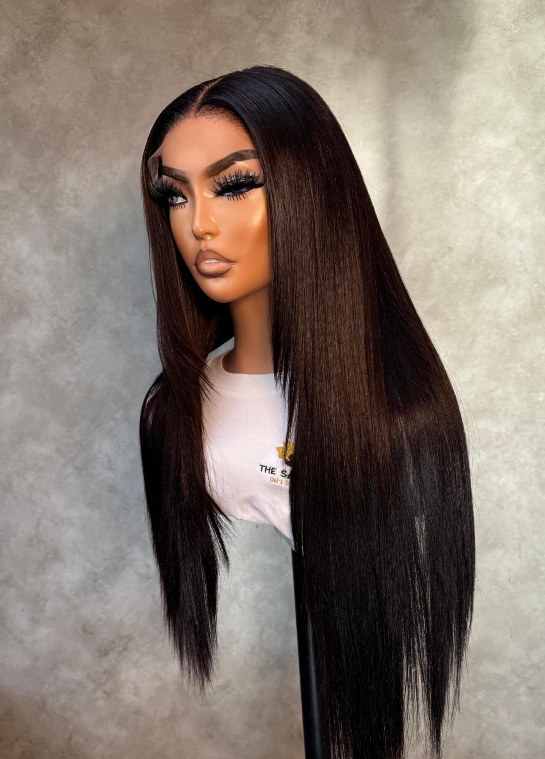 24" Linda Wig 6x7 - Image 2